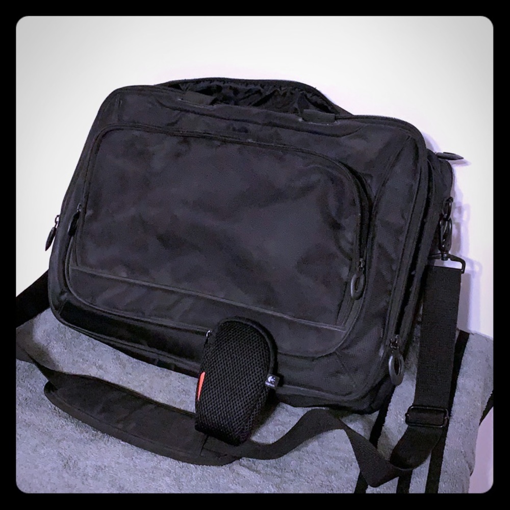 Laptop bag and mouse pouch